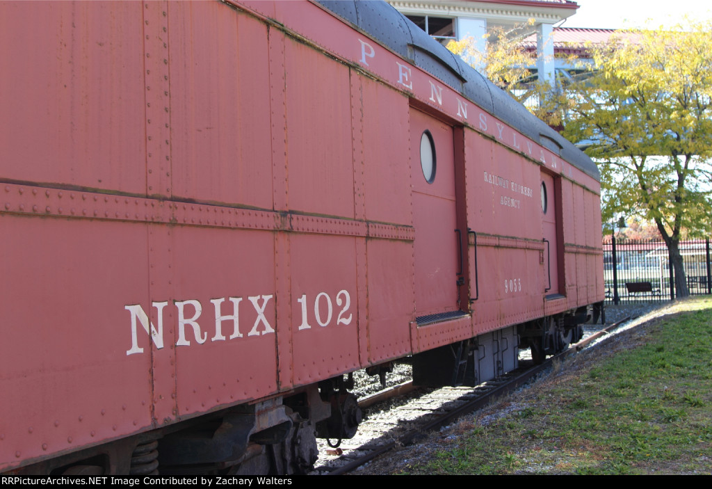 NRHX 102